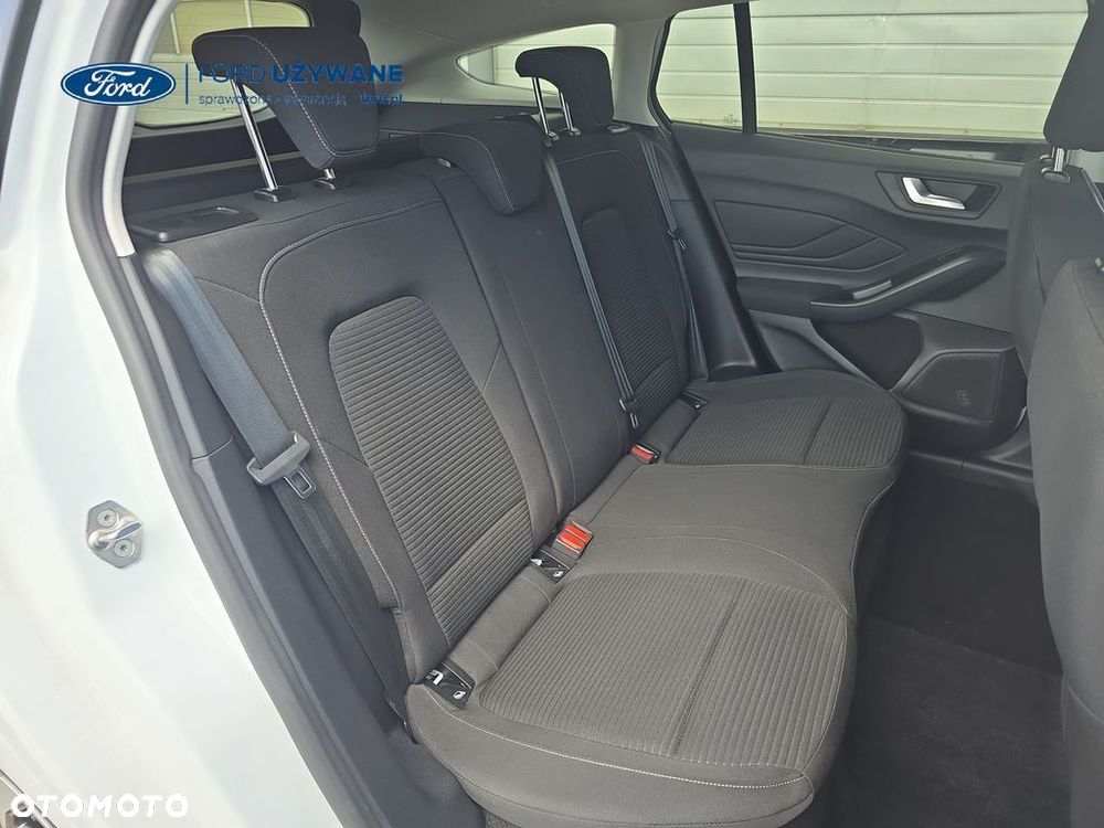 Ford Focus 1.0 EcoBoost Titanium - 8