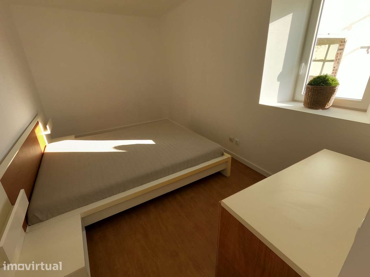 Apartamento T2 totalmente remodelado, pronto a habitar - Grande imagem: 3/18