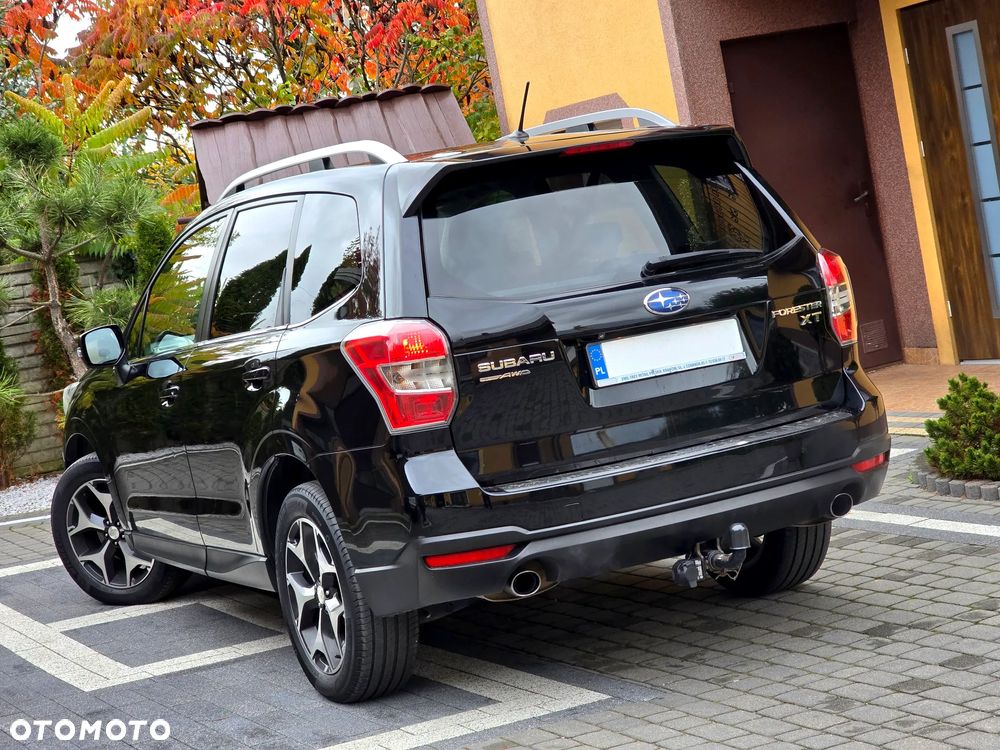 Subaru Forester 2.0XT Platinum Lineartronic - 17