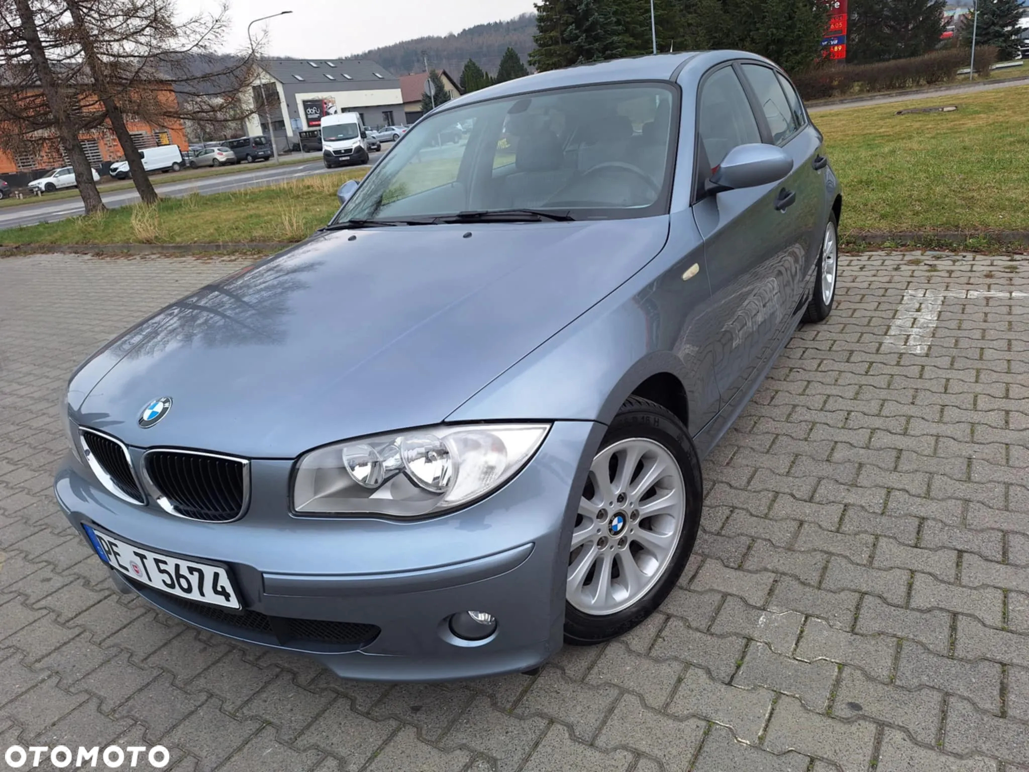 BMW Seria 1 116i - 25