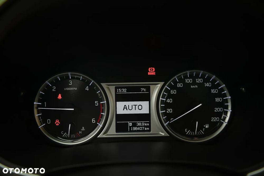 Suzuki Vitara 1.6 DDiS (4x4) Allgrip Comfort+ - 26
