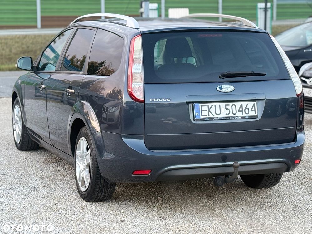 Ford Focus 1.6 16V Ambiente - 8