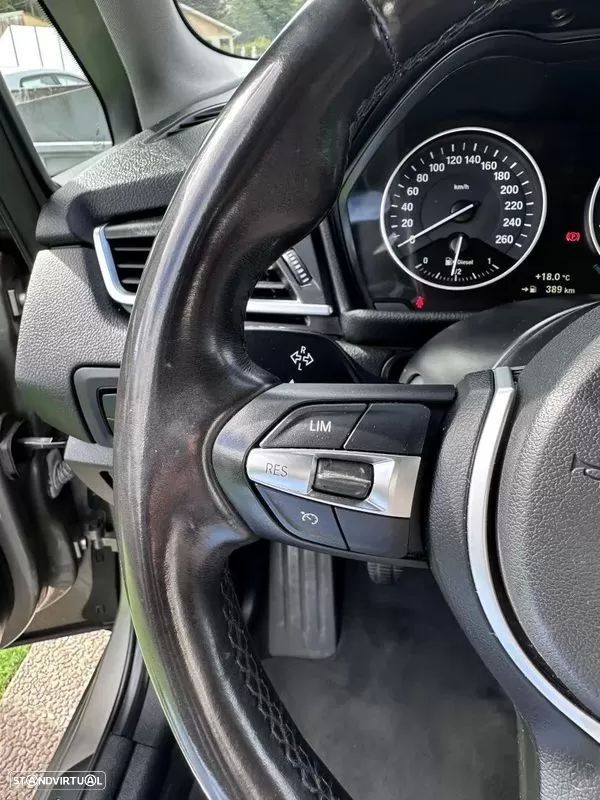 BMW 218 Active Tourer d Line Sport - 34