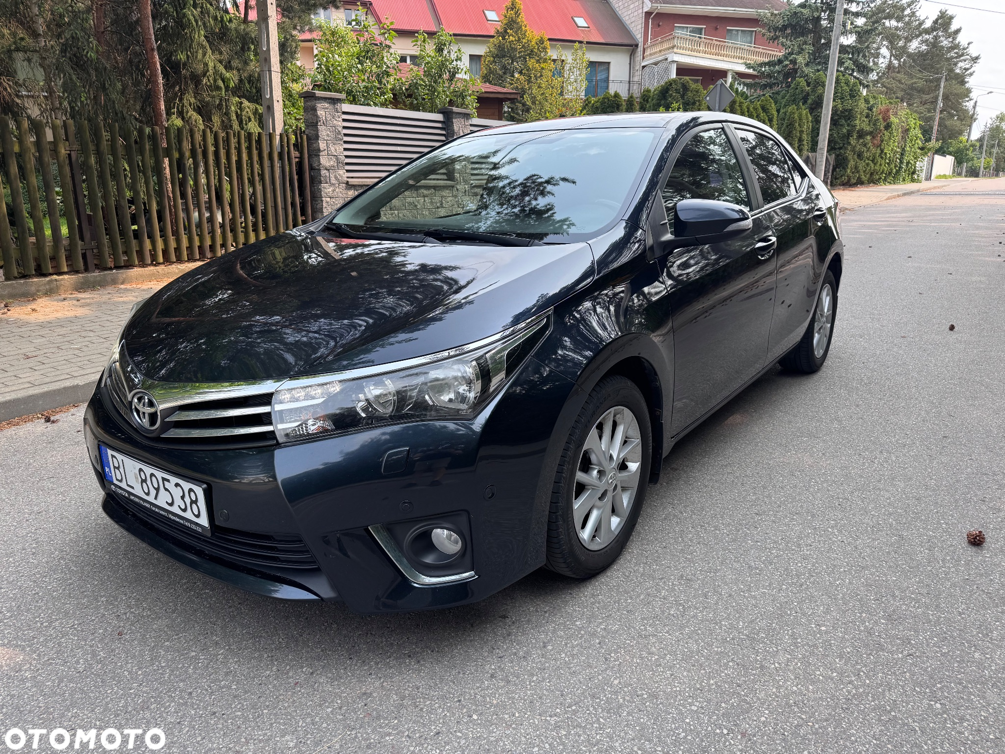 Toyota Corolla 1.6 Prestige MS - 3
