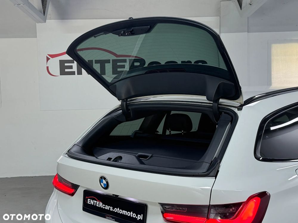 BMW Seria 3 320d M Sport Shadow sport - 20
