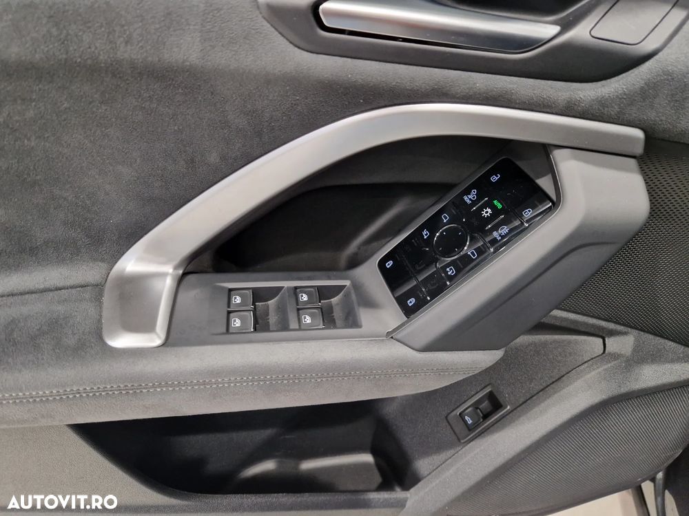 Audi Q5 40 TDI quattro S tronic MHEV - 12