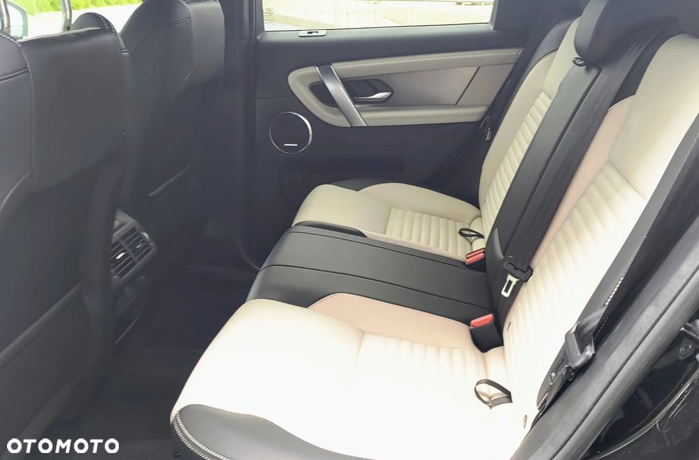 Land Rover Discovery Sport - 13