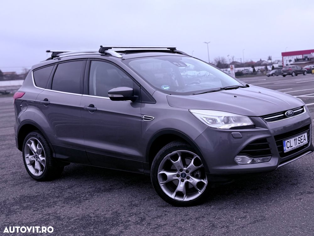 Ford Kuga 2.0 TDCi 4WD Powershift Titanium - 4