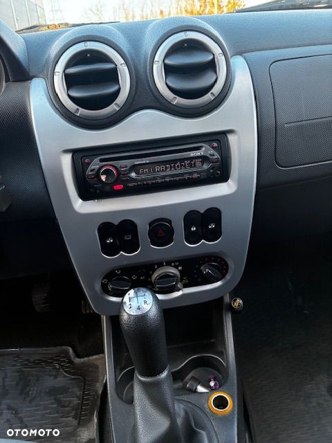 Dacia Sandero 1.6 Laureate - 13