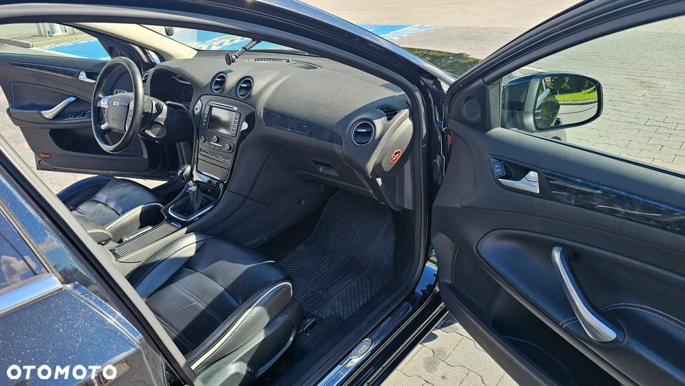 Ford Mondeo 2.0 TDCi Titanium - 12