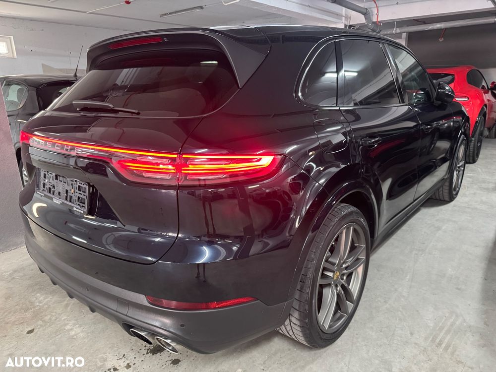 Porsche Cayenne S - 10