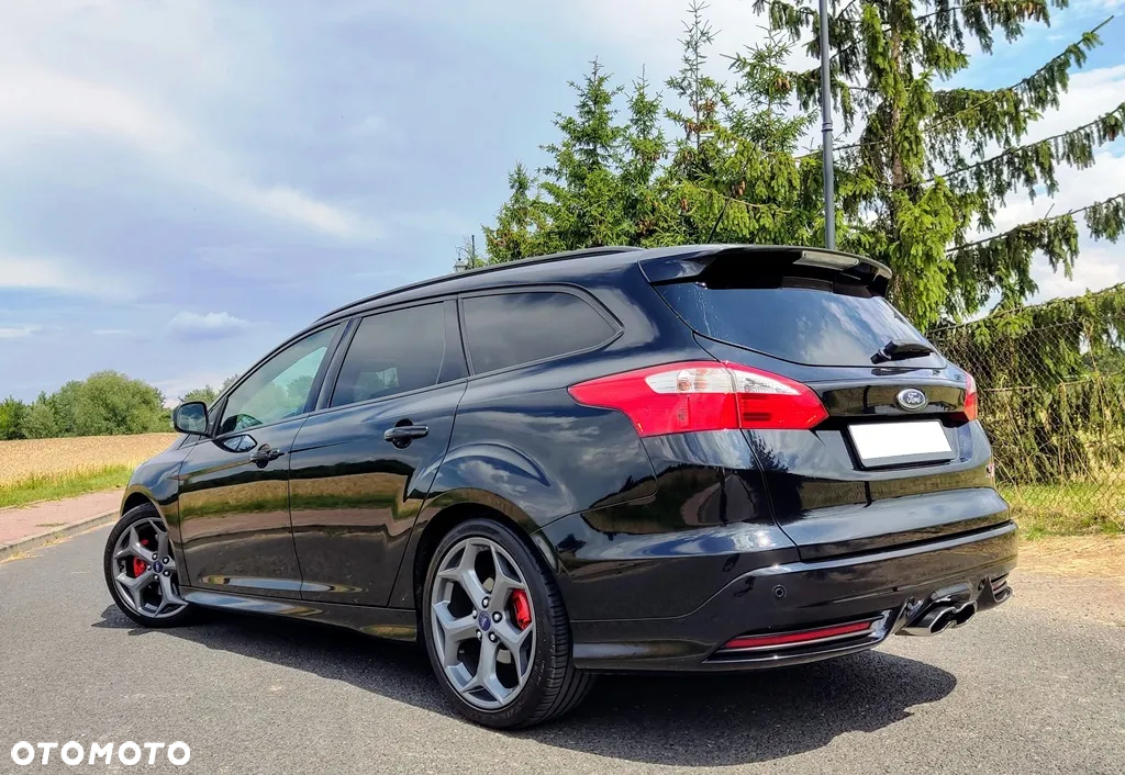 Ford Focus Turnier 2.0 EcoBoost ST - 4