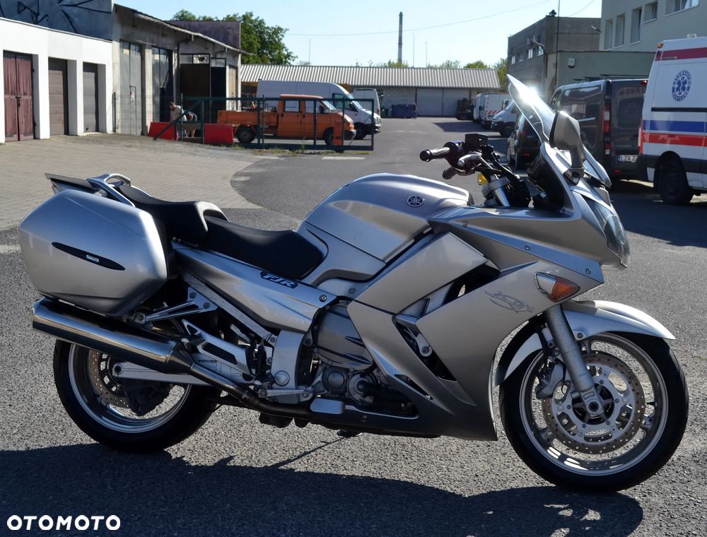 Yamaha FJR - 26