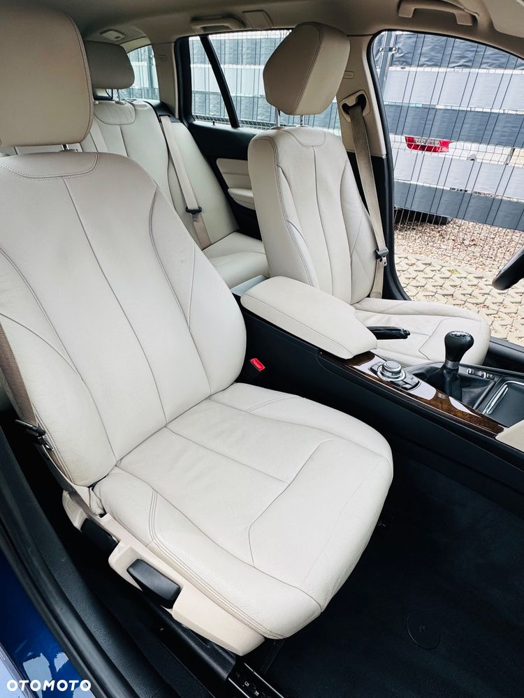 BMW Seria 3 318d Sport Line - 23