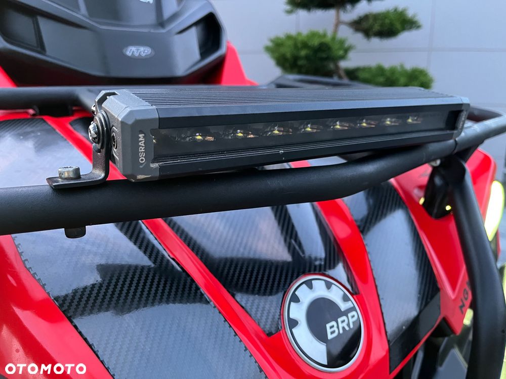 Can-Am Outlander - 12