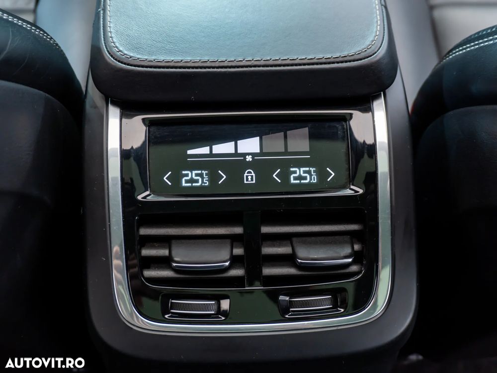 Volvo XC 90 T8 AWD Recharge Geartronic Inscription - 23