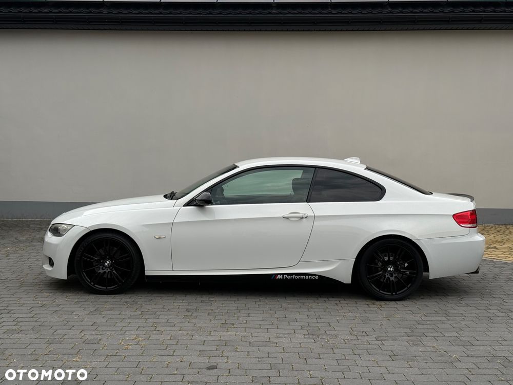 BMW Seria 3 320d DPF - 8