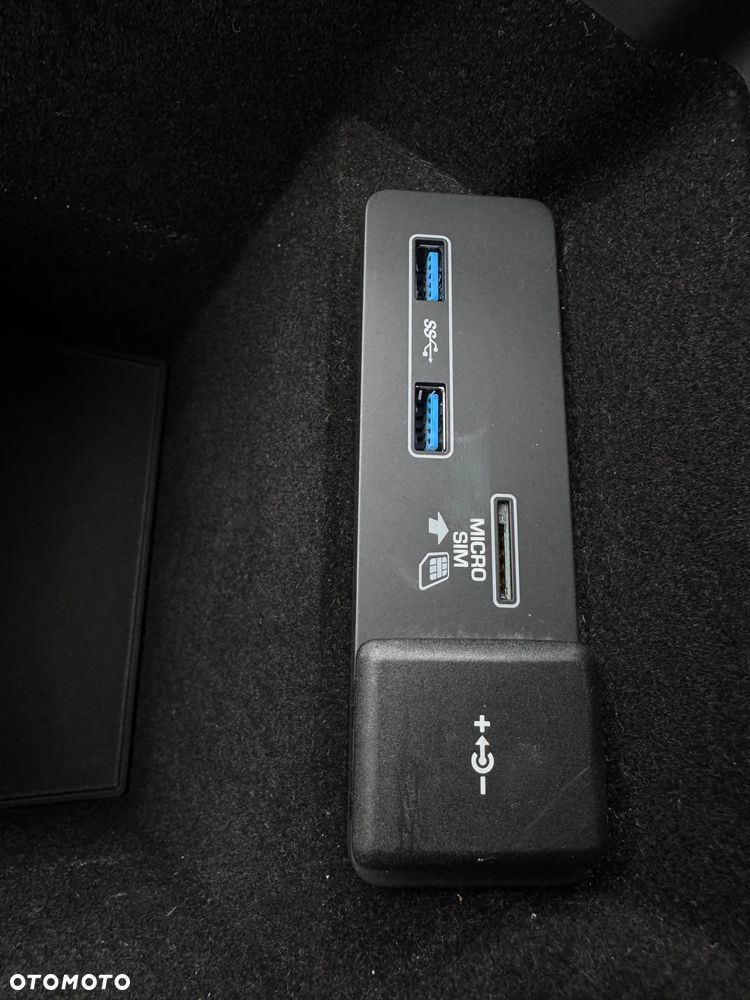 Land Rover Discovery Sport - 25