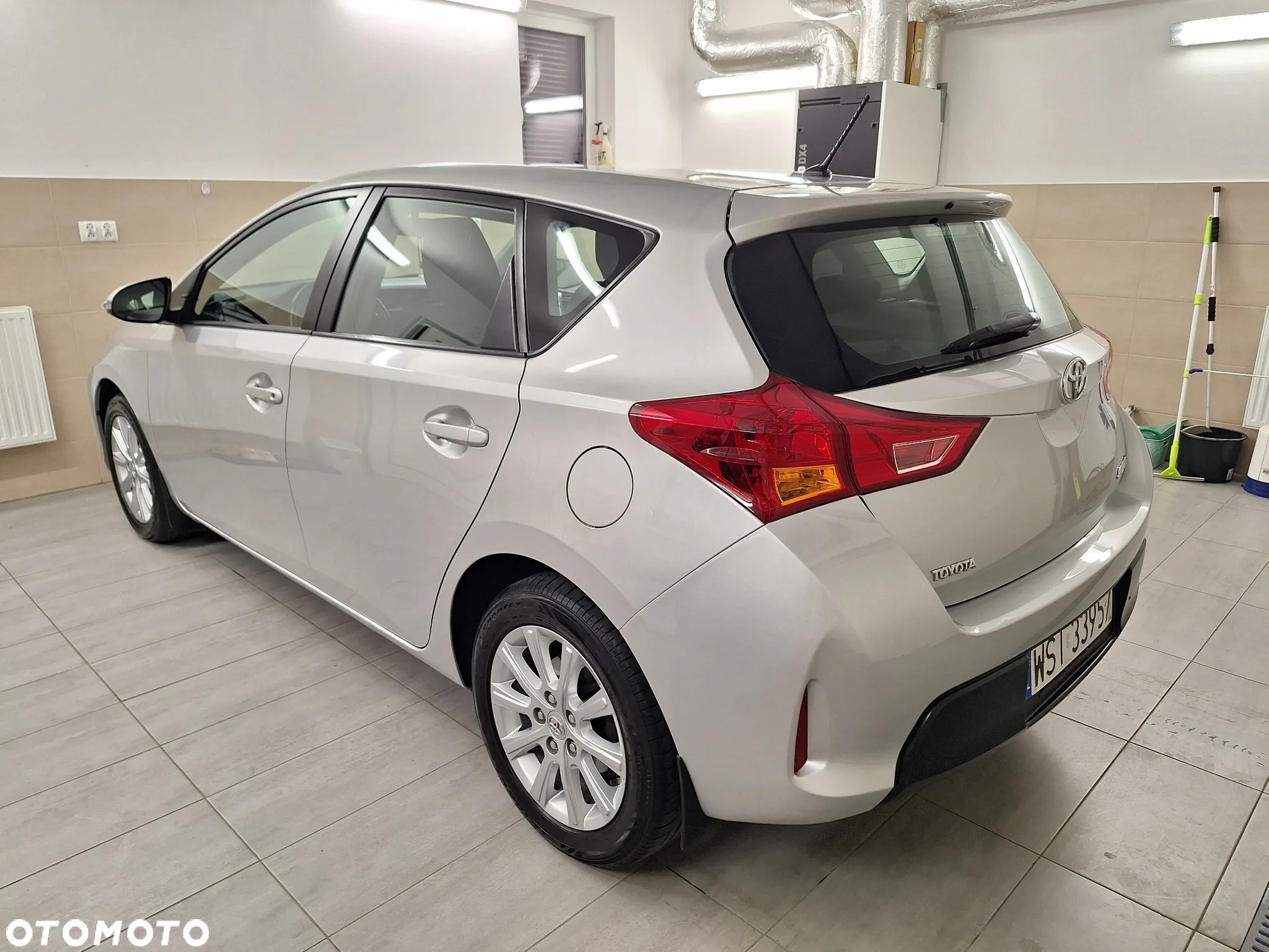 Toyota Auris 1.6 Valvematic Comfort - 9