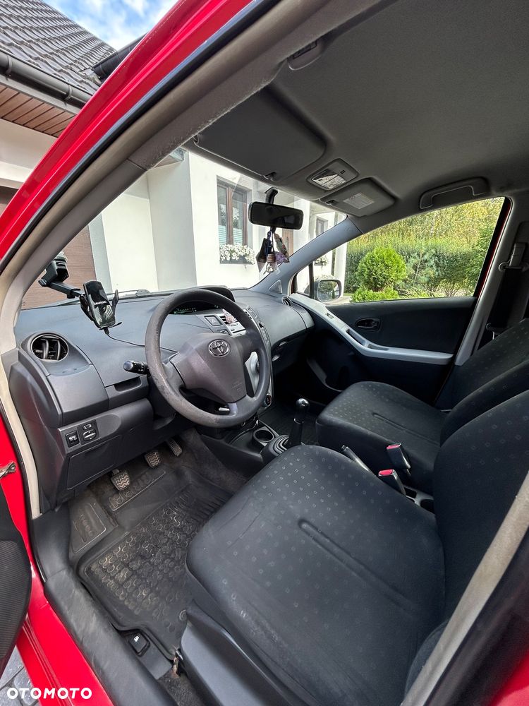 Toyota Yaris - 19