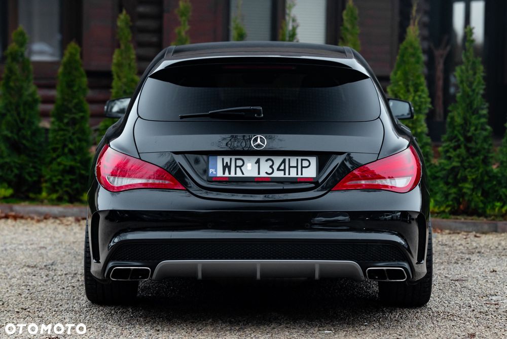 Mercedes-Benz CLA AMG 45 4Matic 7G-DCT - 12
