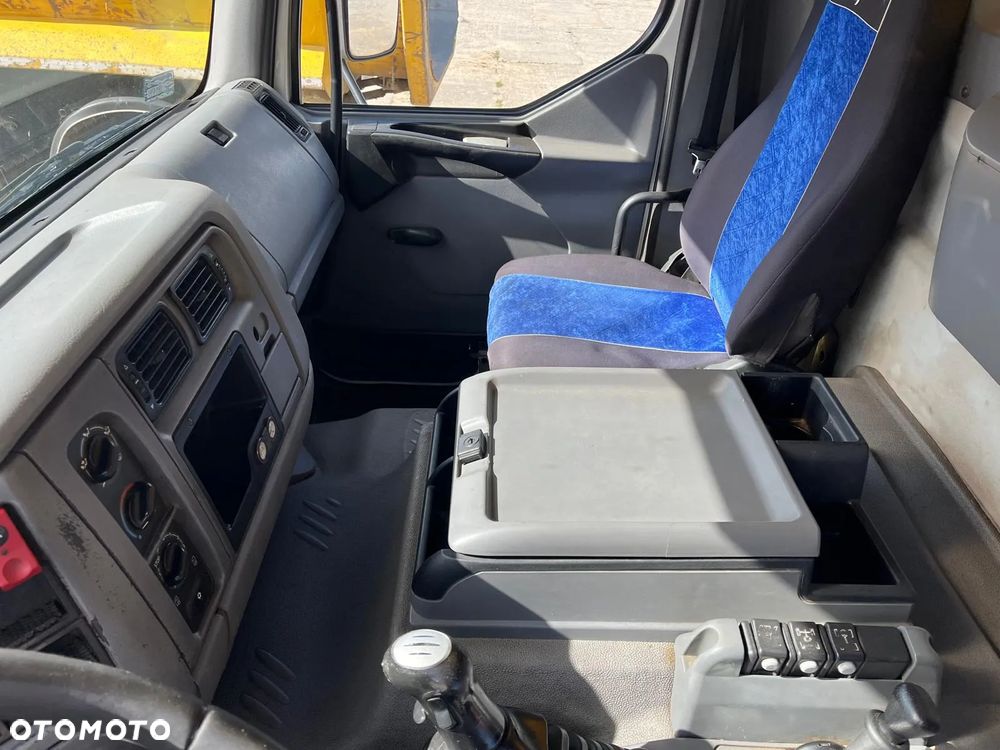 Renault KERAX 33DVB0 - 15