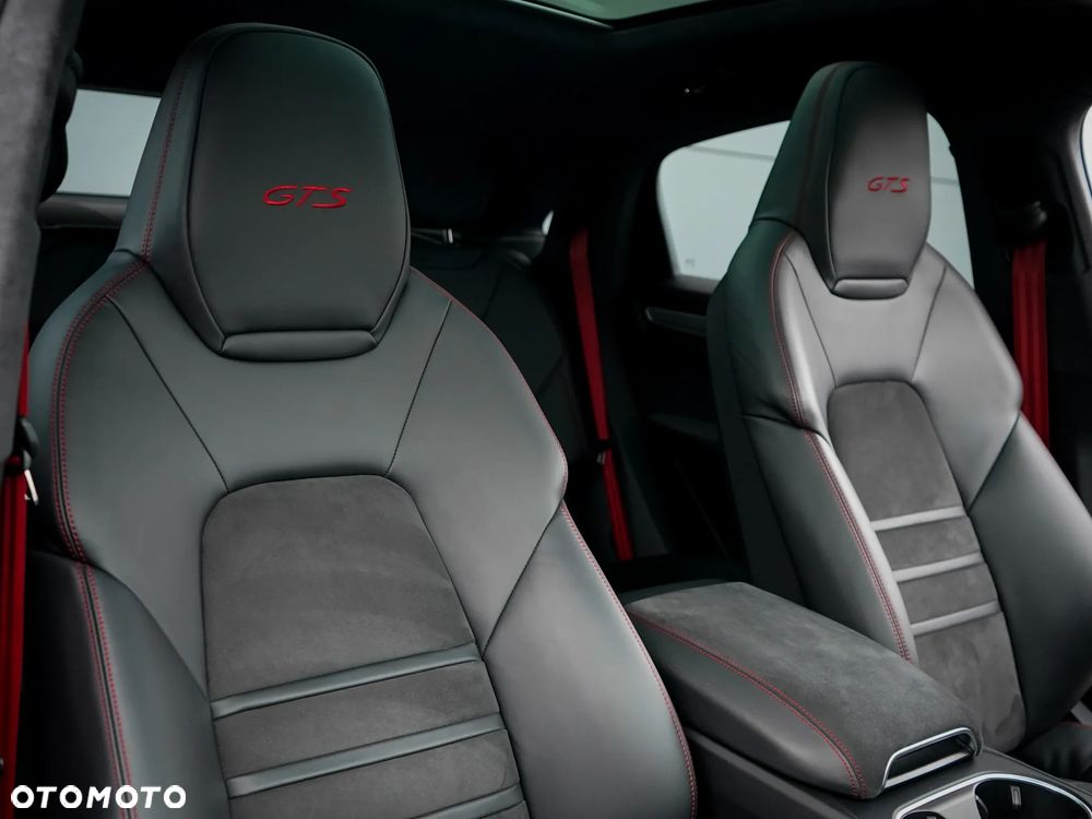 Porsche Cayenne Coupe GTS - 25