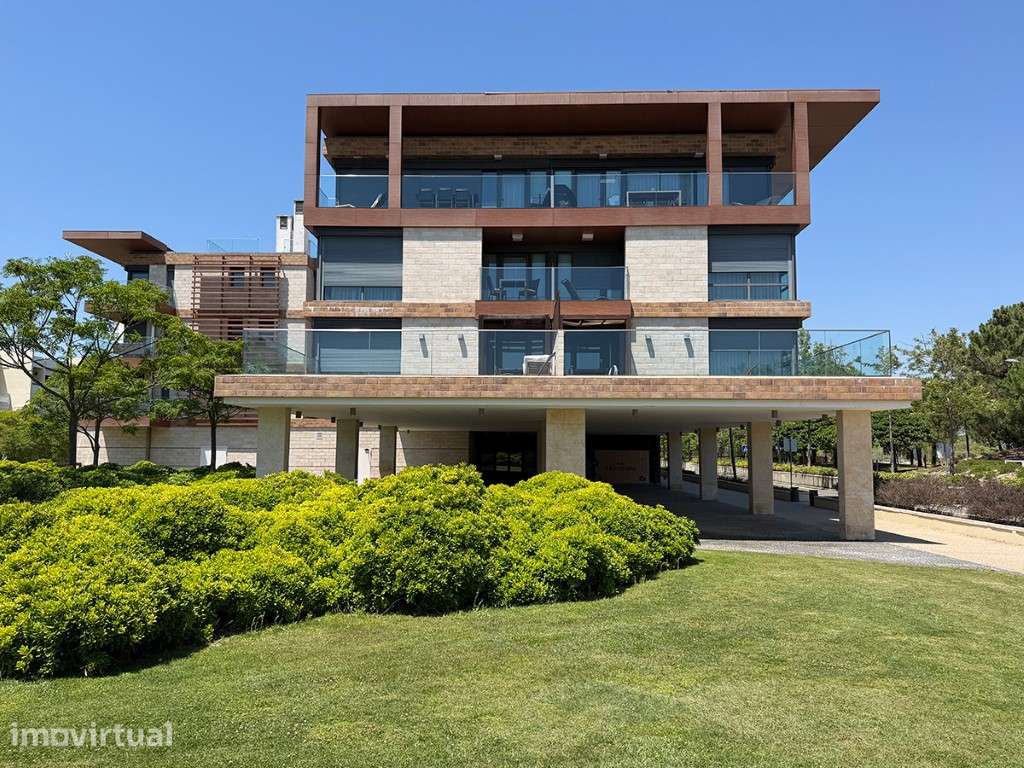 Penthouse Premium T1+2 em Tróia Vista Jardim e Mar Varanda Exclusiv... - Grande imagem: 2/36
