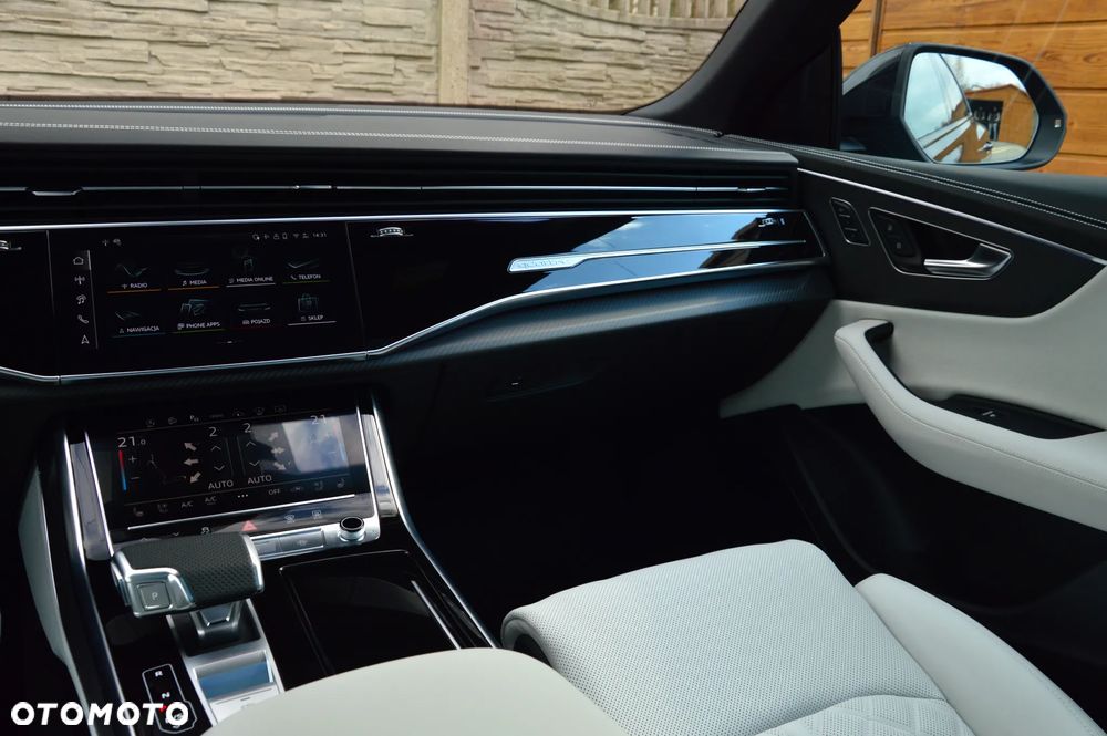 Audi SQ8 - 28