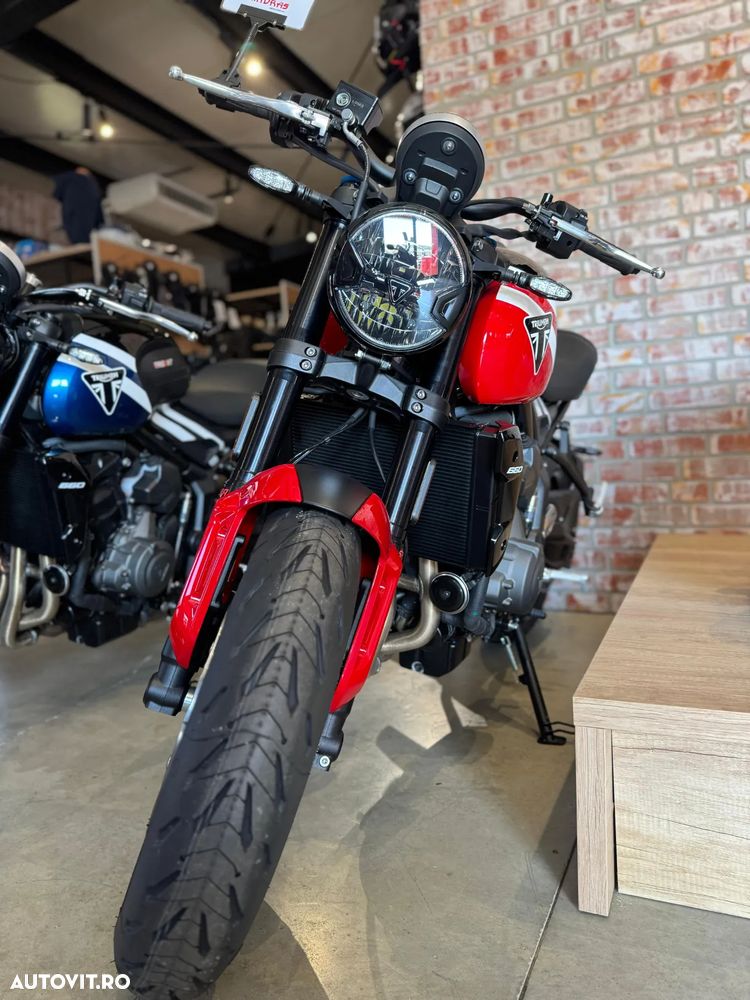 Triumph Trident 660 - 3