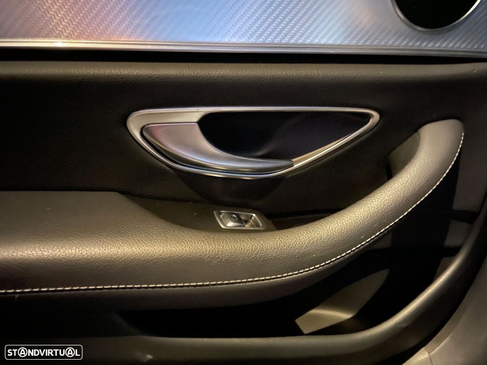 Mercedes-Benz E 300 de Avantgarde - 14