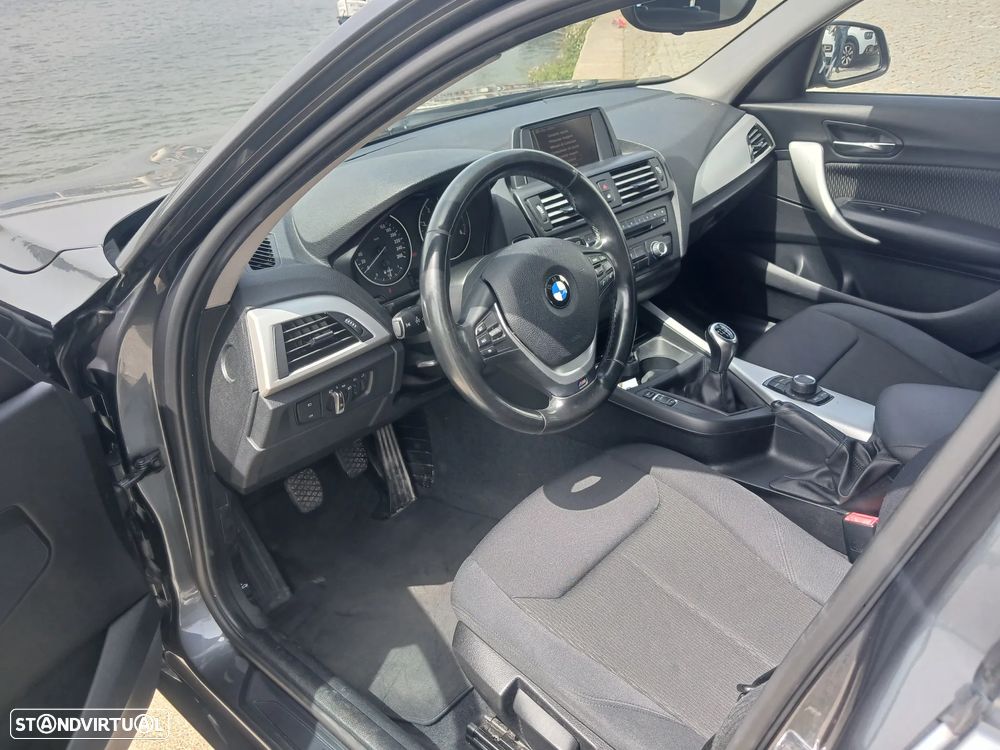 BMW 116 d Sport Line - 22