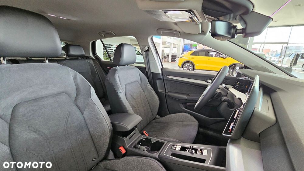 Volkswagen Golf - 30