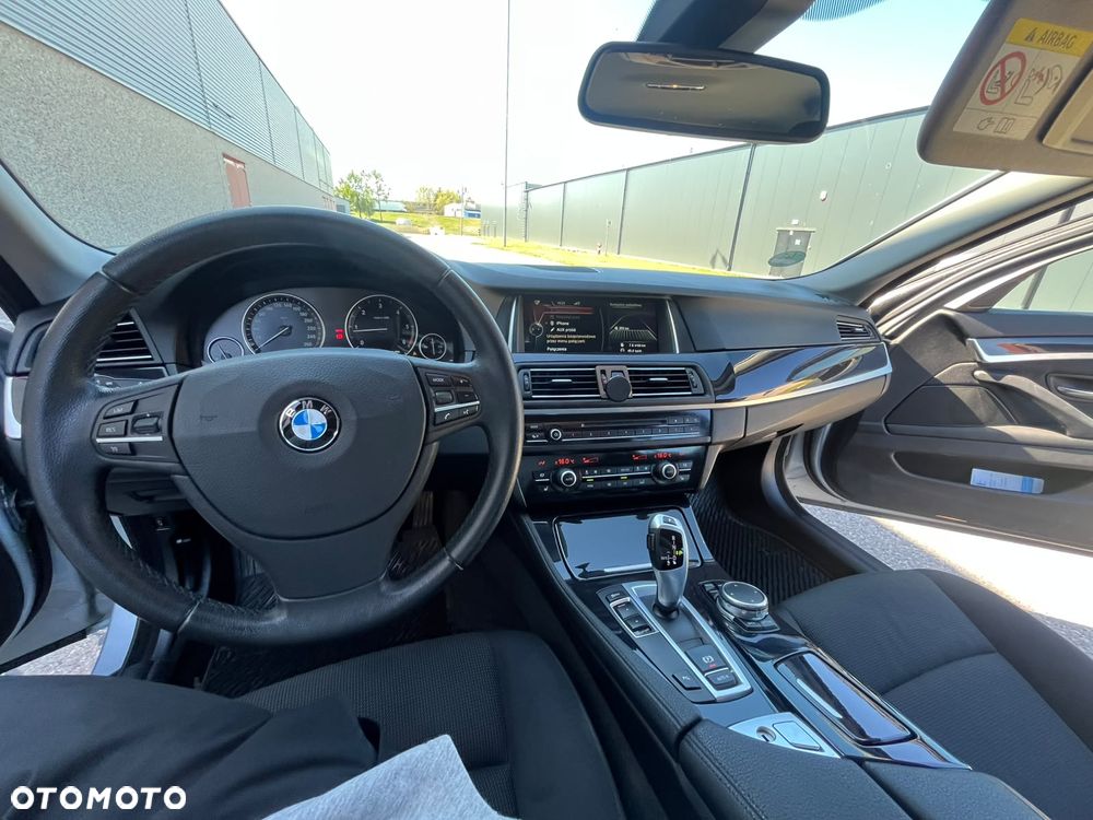 BMW Seria 5 - 25