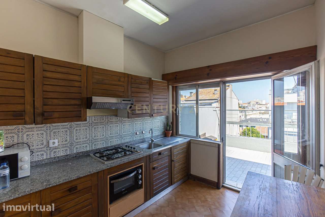 Apartamento T2+1 com Terraço na Prestigiada Rua da Alegria - Grande imagem: 5/35
