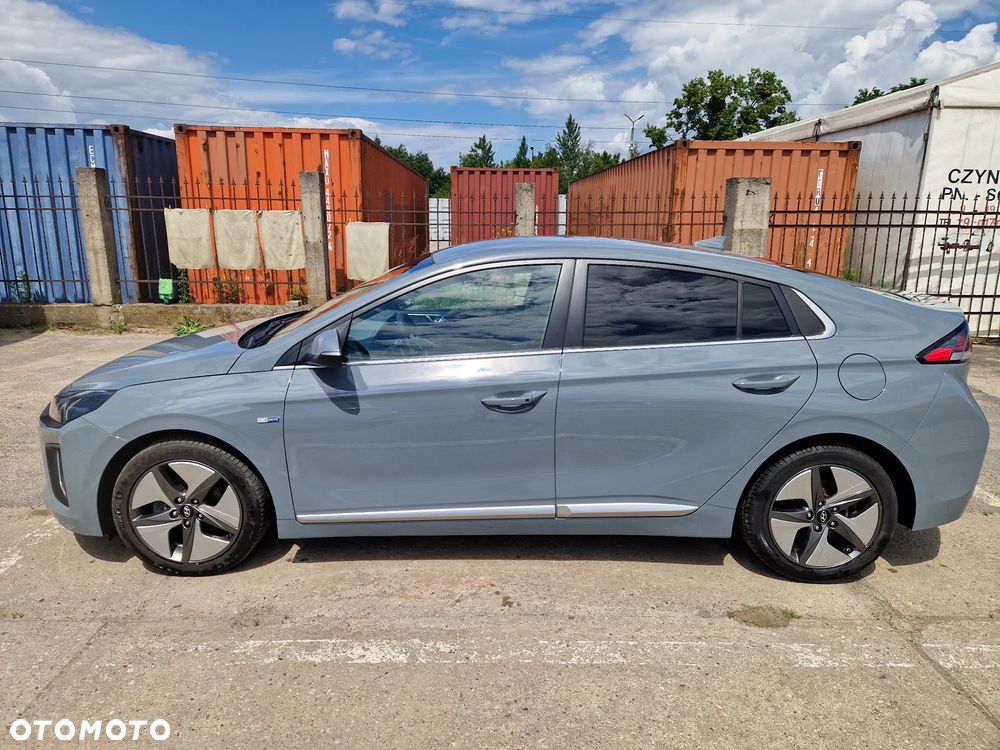 Hyundai IONIQ Hybrid Premium - 4