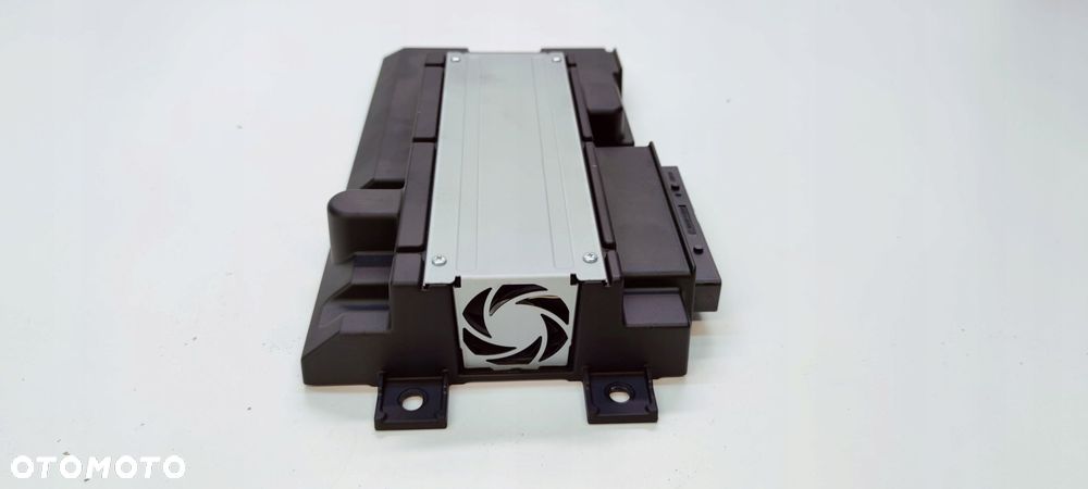 WZMACNIACZ BANG & OLUFSEN AUDI A4 A5 Q5 8W0035223A - 3