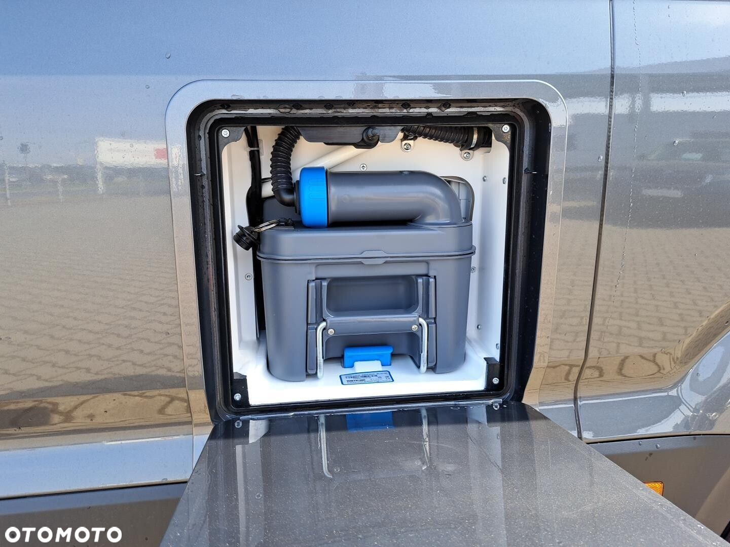 Volkswagen Grand California Grand California 600 DMC 3500kg silnik: 2,0 l TDI EURO VI-e SCR / 163KM/skrzynia biegów: Przedni napęd automatyczna 8-biegowa rozstaw osi: 3640 mm - 22