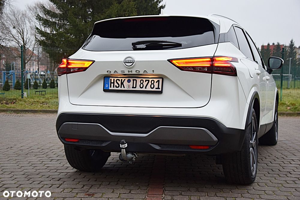 Nissan Qashqai 1.3 DIG-T MHEV Xtronic Tekna+ - 4