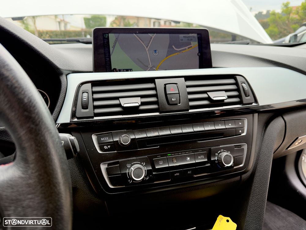 BMW 318 d Auto Pack M - 46