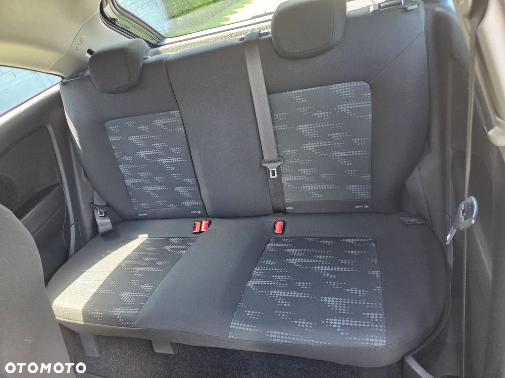 Opel Corsa - 16