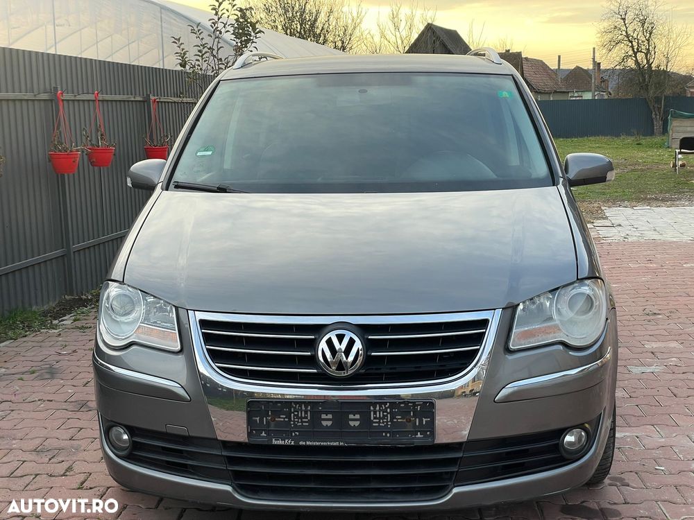 Volkswagen Touran 2.0 TDI DPF Cross - 9