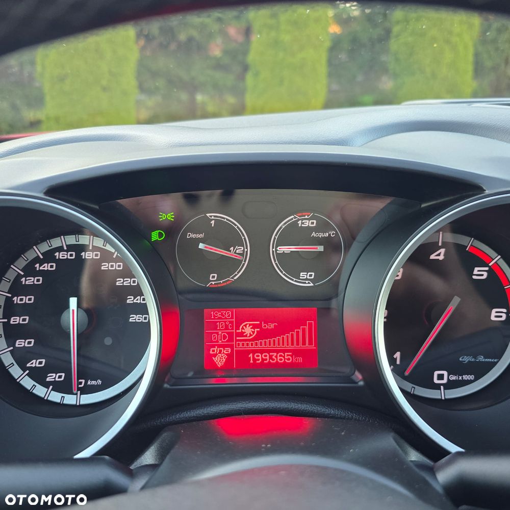 Alfa Romeo Giulietta 1.6 JTDM 16V Sport - 36