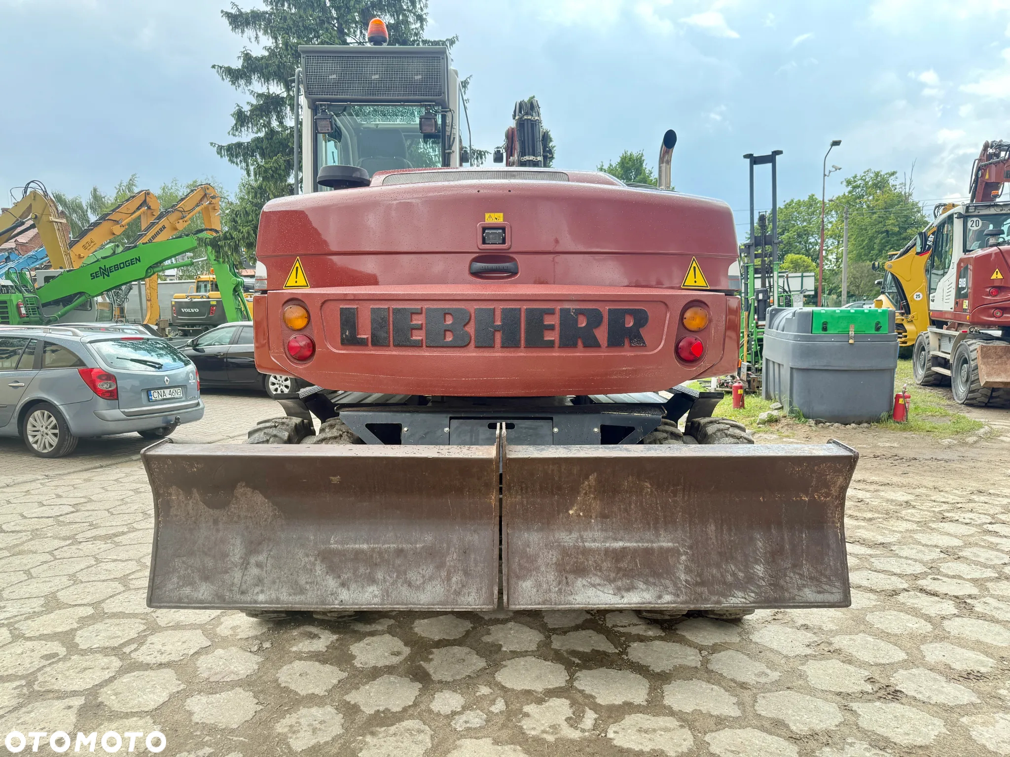 Liebherr koparka kołowa A311 + głowica ROTOTILT, dzielony pług , 13 ton - 8