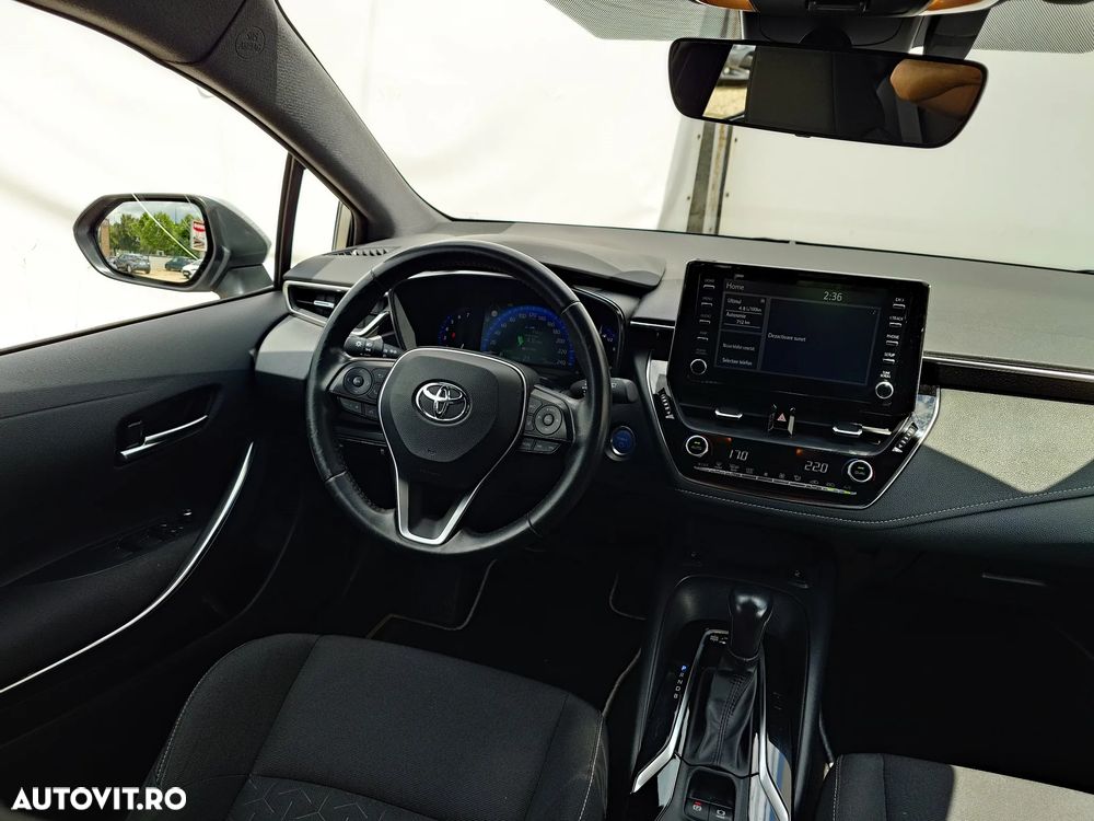 TOYOTA Corolla 2022 — imagine 8