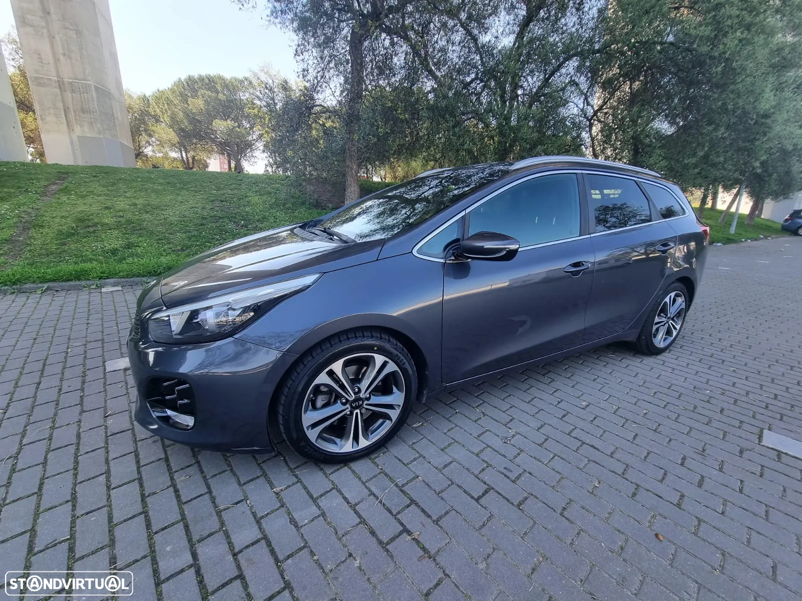 Kia Ceed SW 1.6 CRDi GT Line - 4