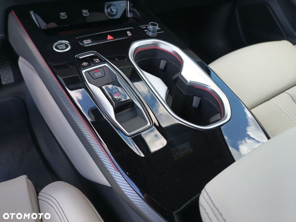 Audi A6 Avant TDI mHEV Quattro S tronic - 24