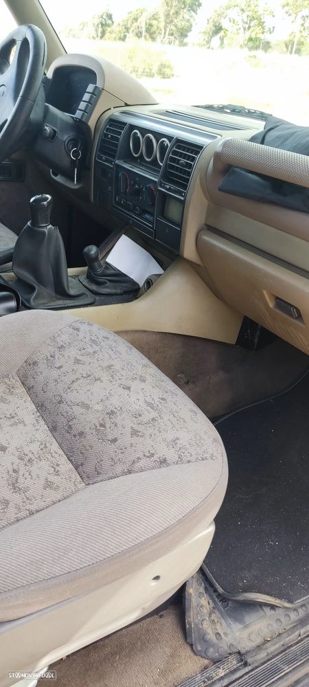 Land Rover Discovery 2.5 TDi - 6