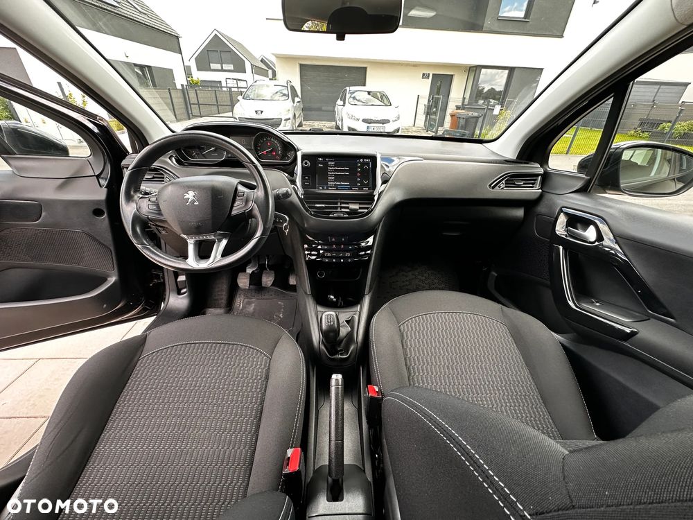 Peugeot 208 1.2 PureTech Active - 13