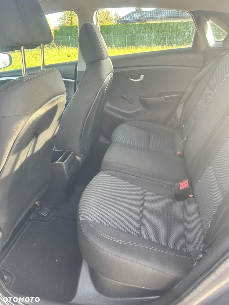 Hyundai i30 blue 1.4 Classic - 23